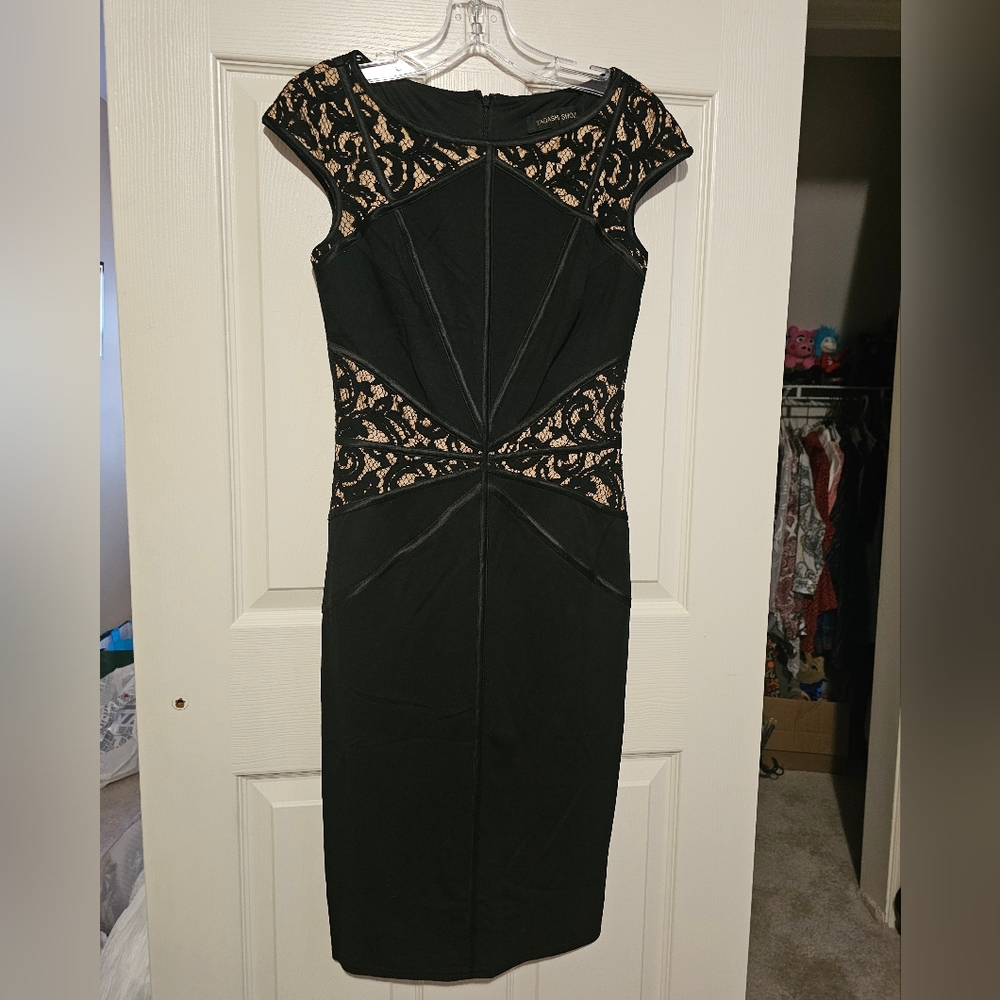 Takashi Shoji Black Lace over Nude Cocktail Dress sz XS